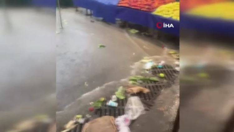 Yurdum insanı fırsatı kaçırmadı! Yağmur suyu ile aracını yıkadı - Resim: 12